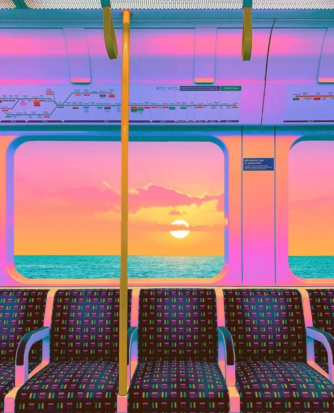 當彩虹和星星落進海洋，重慶美術培訓美術生：都想戀愛了...！